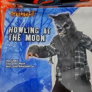 Child Howling at the Moon Halloween costume